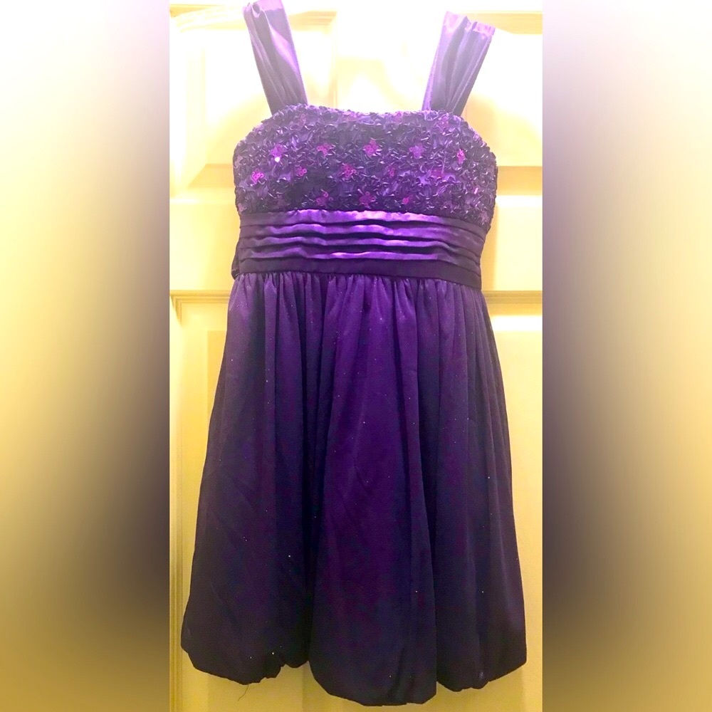 Girls special occasion dress, size 8